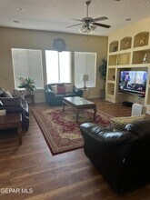 513 Phil Hansen Dr in Canutillo, TX - Building Photo - Building Photo