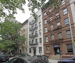 323 E 83rd St in New York, NY - Building Photo