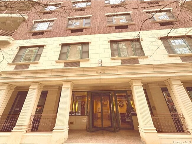 41-26-41-27 27th St in Queens, NY - Building Photo - Building Photo