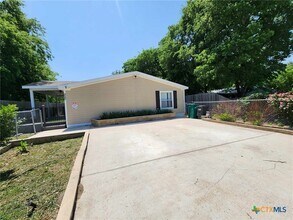 922 Ashwood Dr in Harker Heights, TX - Building Photo - Building Photo