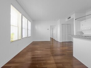 1027 Pennsylvania Ave in Miami Beach, FL - Building Photo - Building Photo