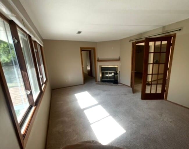 8004 Timber Lake Dr in Eden Prairie, MN - Building Photo - Building Photo