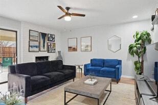 3454 Livingston Ln in Carrollton, TX - Building Photo