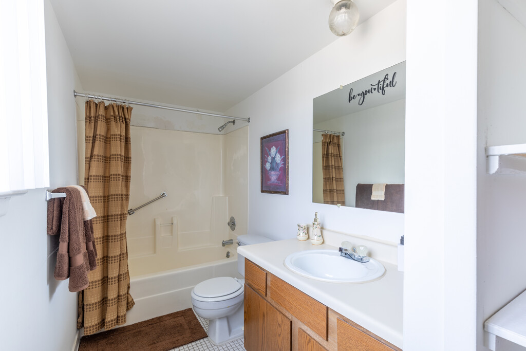 Aspen Creek Apartments in New Baltimore, MI