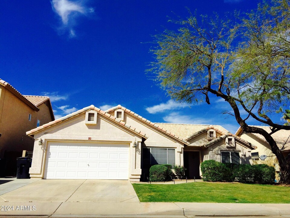 370 N Leoma Ln in Chandler, AZ - Foto de edificio