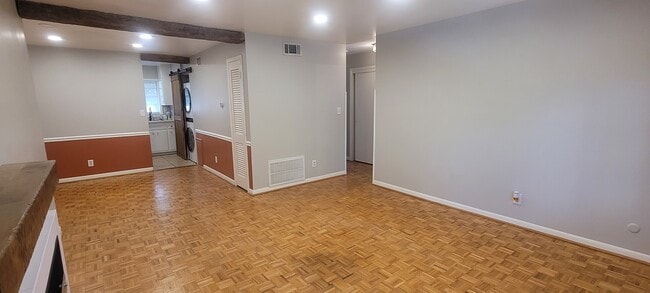 3535 Roswell Rd NE, Unit E4 in Atlanta, GA - Building Photo - Building Photo