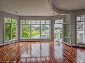 5742 Putnam Dr in West Bloomfield Township, MI - Building Photo - Building Photo