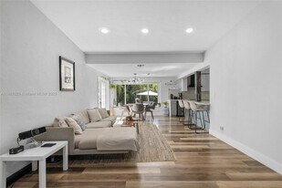 1704 SW 9th St in Fort Lauderdale, FL - Building Photo