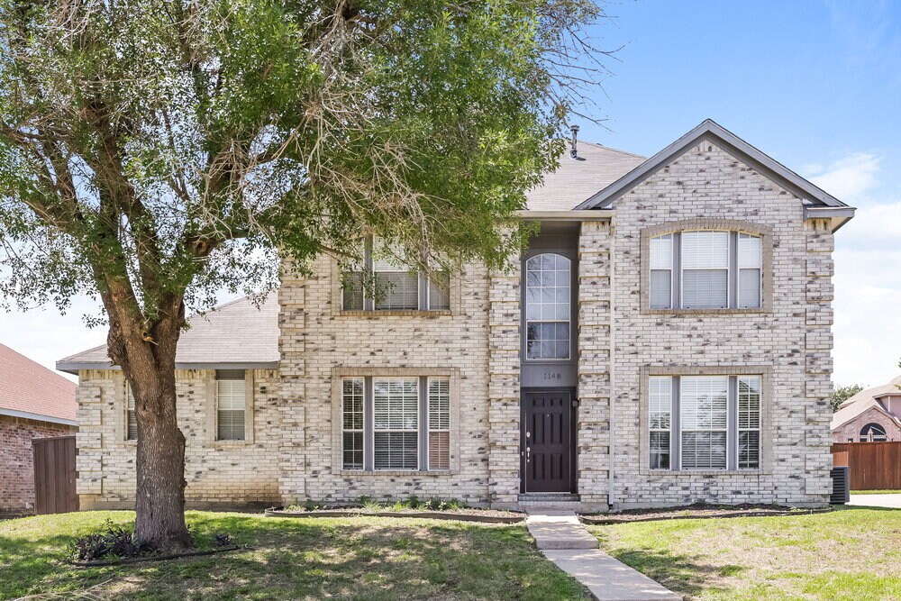 1148 Devonshire Dr in Desoto, TX - Building Photo