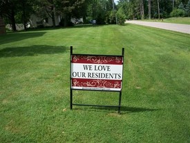 Apple Tree Apartments in Bangor, MI - Foto de edificio - Building Photo