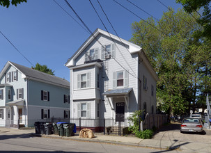 32 Alverson Ave in Providence, RI - Building Photo - Building Photo