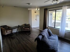 12003 Lakeshore S in Auburn, CA - Building Photo - Building Photo