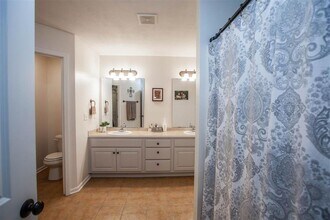 4048 Jacob Cole Ct in Manhattan, KS - Building Photo - Building Photo