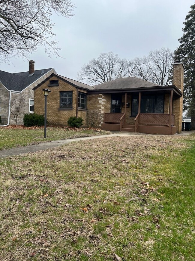 property at 2813 Ridge Rd