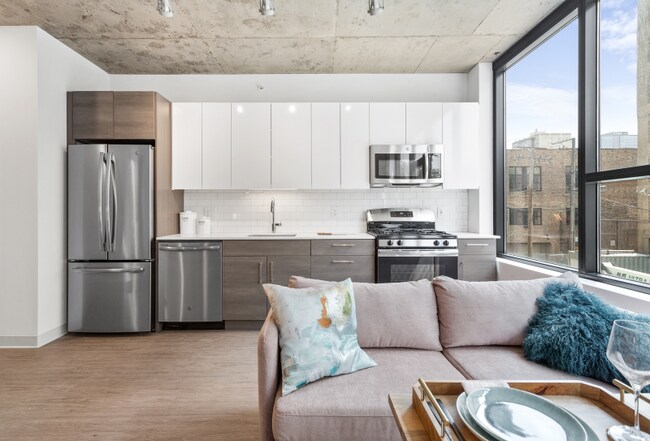 4553 N Sheridan Rd in Chicago, IL - Building Photo - Building Photo