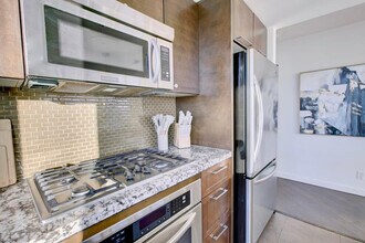 918 Cooperage Way in Vancouver, BC - Building Photo - Building Photo