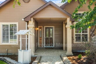 541 S Canvasback Way in Meridian, ID - Building Photo - Building Photo
