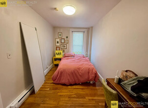 223 Newbury St, Unit 3R in Boston, MA - Building Photo - Building Photo