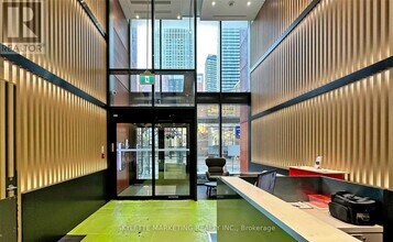 357 King St W in Toronto, ON - Building Photo - Building Photo