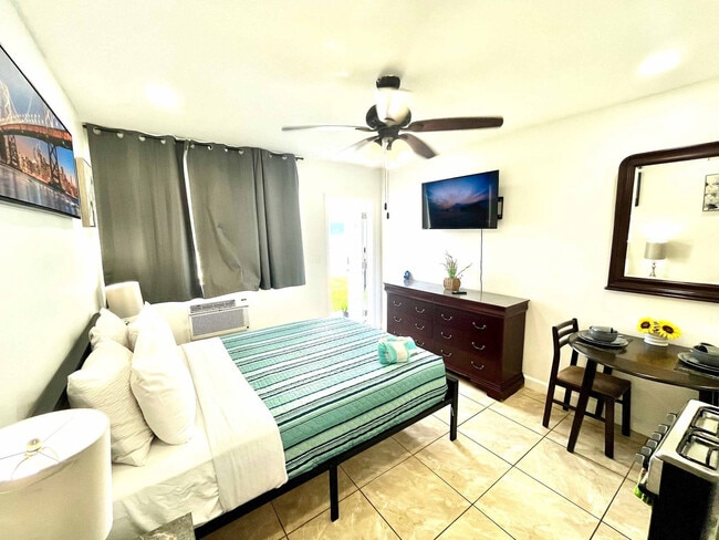 338 Van Buren St, Unit SI FL1-ID1520224P