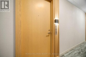 65 Annie Craig Dr in Toronto, ON - Building Photo - Building Photo