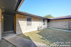 2105 Darwin Dr in San Antonio, TX - Building Photo - Building Photo