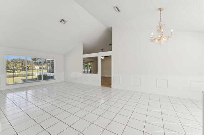 3855 Sabal Lakes Rd in Delray Beach, FL - Building Photo - Building Photo