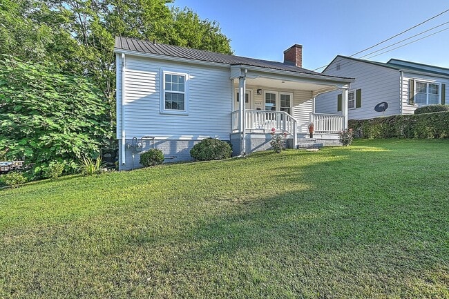 608 Forest St in Greeneville, TN - Building Photo - Building Photo
