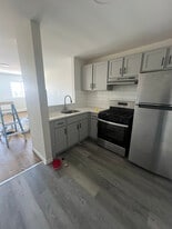 473 Park Ave, Unit C3 in Orange, NJ - Building Photo