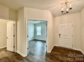 6012 Chumbley Pt Rd in Charlotte, NC - Building Photo - Building Photo