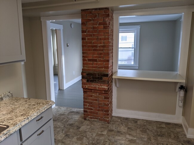 100 Portland Ave, Unit 100A in Dover, NH - Building Photo - Building Photo