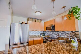 3000 NE 5th Terrace in Wilton Manors, FL - Building Photo - Building Photo