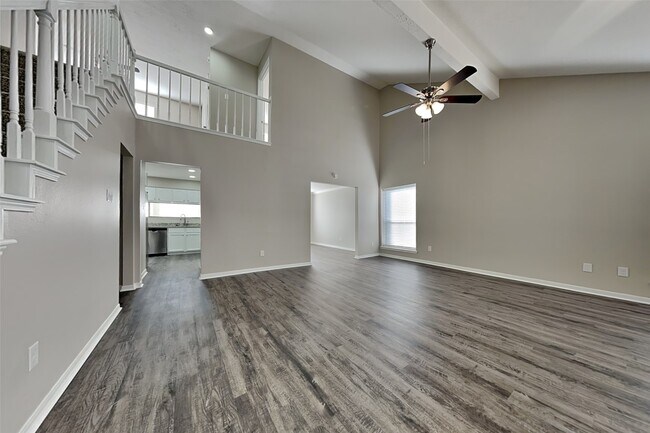 21426 Nottinghill Dr in Spring, TX - Building Photo - Building Photo
