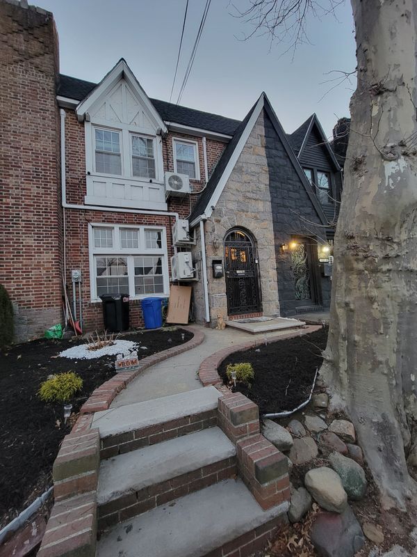 property at 115-62 205th St