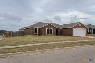 5500 Leather Dr in Killeen, TX - Building Photo - Building Photo