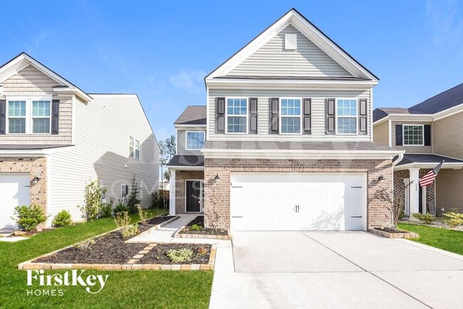 property at 736 Redbud Ln