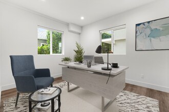4443 1/2 Auckland Ave in Los Angeles, CA - Building Photo - Building Photo