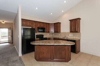 1701-1703 N Chapel Hill St in Wichita, KS - Building Photo - Building Photo