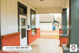 303 Ash St in Conway, AR - Building Photo - Building Photo