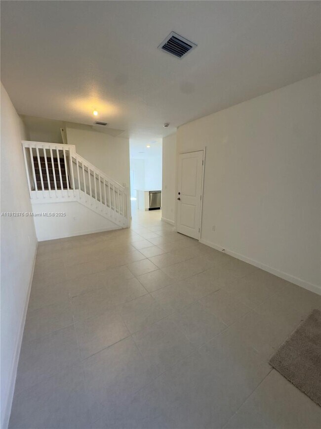 184 SW 184th Way in Miramar, FL - Building Photo - Building Photo