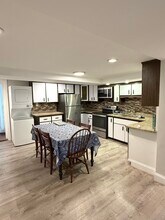 84 Thorndike St, Unit B in Cambridge, MA - Building Photo - Building Photo