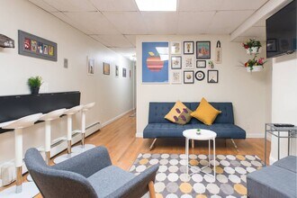 35 Bay State Rd, Unit B in Boston, MA - Building Photo - Building Photo