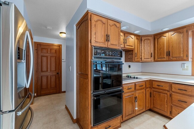 3075 Kingswood Ct in Green Bay, WI - Building Photo - Building Photo