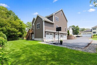 10 Carol Ave in Burlington, MA - Building Photo - Building Photo