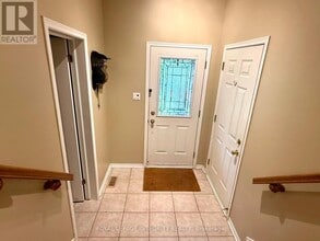 3 Ipswich Terrace in Ottawa, ON - Building Photo - Building Photo