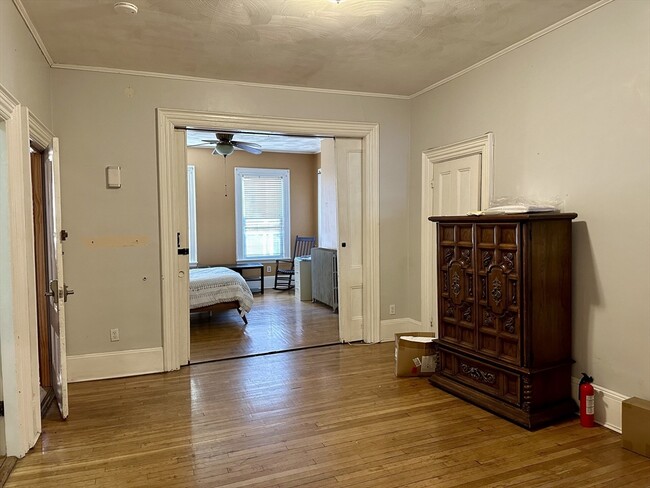 45 Lexington St, Unit #1 in Boston, MA - Building Photo - Building Photo