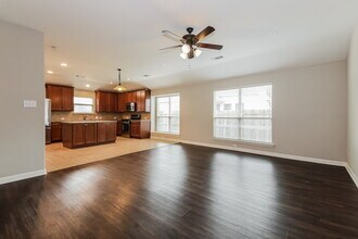 1404 Nightingale Dr in Aubrey, TX - Building Photo - Building Photo