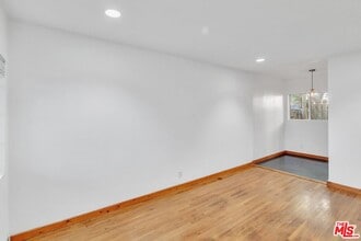 1405 Ocean Park Blvd in Santa Monica, CA - Foto de edificio - Building Photo