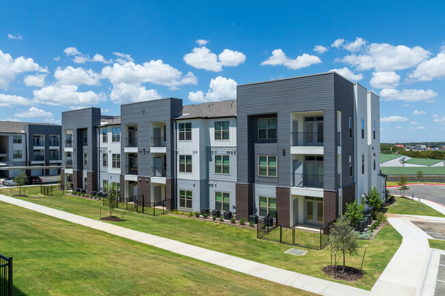 Station42 in Killeen, TX - Foto de edificio - Building Photo