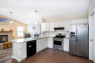 2419 Sanford Dr in Columbus, OH - Building Photo - Building Photo